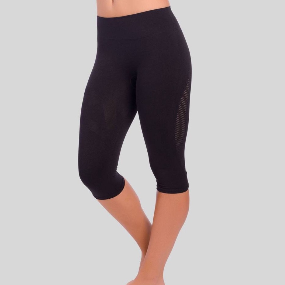High Waisted Seamless Compression Capris